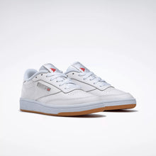Lade das Bild in den Galerie-Viewer, REEBOK CLUB C 85