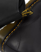 Lade das Bild in den Galerie-Viewer, DR. MARTENS 1460 GREASY