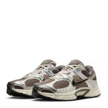 Lade das Bild in den Galerie-Viewer, NIKE V5 RNR