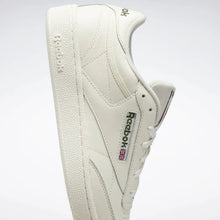 Lade das Bild in den Galerie-Viewer, REEBOK CLUB C 85
