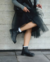 Lade das Bild in den Galerie-Viewer, DR MARTENS 2976 ALYSON DM'S WINTERGRIP CHELSEA BOOTS SNOWPLOW