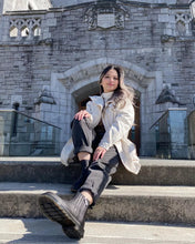 Lade das Bild in den Galerie-Viewer, DR MARTENS 2976 ALYSON DM'S WINTERGRIP CHELSEA BOOTS SNOWPLOW