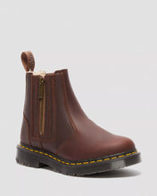 Lade das Bild in den Galerie-Viewer, DR MARTENS 2976 ALYSON DM'S WINTERGRIP CHELSEA BOOTS SNOWPLOW