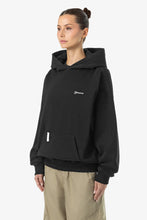 Lade das Bild in den Galerie-Viewer, PEGADOR LINA OVERSIZED HOODIE WASHED BLACK