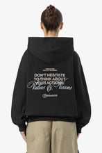 Lade das Bild in den Galerie-Viewer, PEGADOR LINA OVERSIZED HOODIE WASHED BLACK