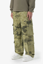 Lade das Bild in den Galerie-Viewer, PEGADOR HARMON WIDE CARGO PANTS MUD CAMOUFLAGE