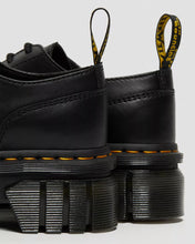Lade das Bild in den Galerie-Viewer, DR. MARTENS AUDRICK 3-EYE BOOT NAPPA LUX