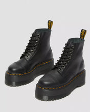 Lade das Bild in den Galerie-Viewer, DR. MARTENS SINCLAIR MAX PISA BLACK