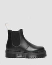 Lade das Bild in den Galerie-Viewer, DR. MARTENS 2976 QUAD VEGAN FELIX RUB OFF