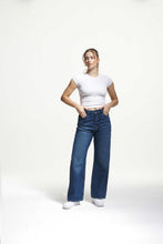 Lade das Bild in den Galerie-Viewer, 2Y STUDIOS NAYA BASIC JEANS MID BLUE MID BLUE Bild 2
