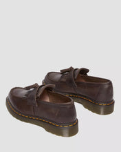 Lade das Bild in den Galerie-Viewer, DR. MARTENS ADRIAN CRAZY HORSE TASSEL LOAFER