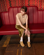 Lade das Bild in den Galerie-Viewer, DR. MARTENS ZEBZAG MULE SAVANNAH TAN