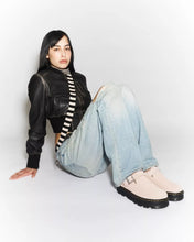 Lade das Bild in den Galerie-Viewer, DR. MARTENS ZEBZAG MULE POWDER PINK