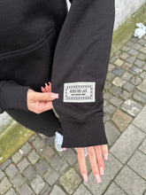 Lade das Bild in den Galerie-Viewer, PEGADOR IDALIA OVERSIZED HOODIE BLACK