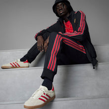 Load image into Gallery viewer, ADIDAS GAZELLE TERRACE ICON MANCHESTER UNITED