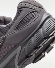 Lade das Bild in den Galerie-Viewer, NIKE V5 RNR