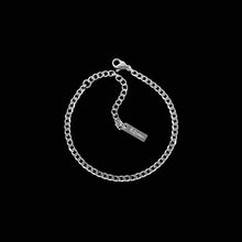 Lade das Bild in den Galerie-Viewer, FAINZ TINY CUBAN BRACELET