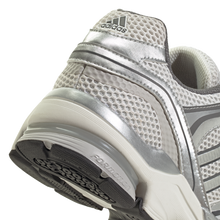 Lade das Bild in den Galerie-Viewer, ADIDAS SPIRITAIN 2000 CRYWHT/SILVMT/GREFOU Bild 7