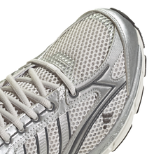 Lade das Bild in den Galerie-Viewer, ADIDAS SPIRITAIN 2000 CRYWHT/SILVMT/GREFOU Bild 8