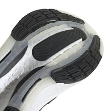 Lade das Bild in den Galerie-Viewer, ADIDAS ULTRABOOST LIGHT 23 CBLACK/CBLACK/CRYWHT Bild 8