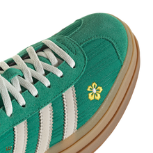 Lade das Bild in den Galerie-Viewer, ADIDAS X LIBERTY LONDON GAZELLE BOLD BGREEN/OWHITE/EQTYEL Bild 3