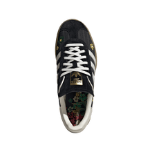 Lade das Bild in den Galerie-Viewer, ADIDAS X LIBERTY LONDON GAZELLE BOLD CBLACK/OWHITE/EQTYEL Bild 7