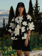 Lade das Bild in den Galerie-Viewer, ANOTHER COTTON LAB ACL FLOWER SHIRT BLACK Bild 2