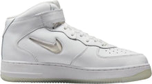 Load image into Gallery viewer, NIKE AIR FORCE 1 MID '07