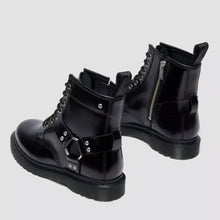 Load image into Gallery viewer, DR. MARTENS 1460 HARNESS BLACK ANALINE BLACK Bild 5