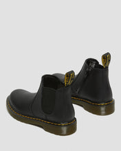 Lade das Bild in den Galerie-Viewer, DR. MARTENS 2976 J SOFTY BLACK Bild 4