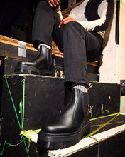 Lade das Bild in den Galerie-Viewer, DR. MARTENS 2976 QUAD VEGAN FELIX RUB OFF - Bild 3