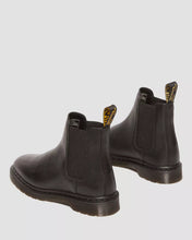 Lade das Bild in den Galerie-Viewer, DR. MARTENS GRAEME ANALINE CHELSEA BOOT BLACK BLACK Bild 5