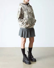 Lade das Bild in den Galerie-Viewer, DR. MARTENS SINCLAIR CROC EMBOSS BLACK Bild 2