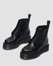 Lade das Bild in den Galerie-Viewer, DR. MARTENS SINCLAIR CROC EMBOSS BLACK Bild 6