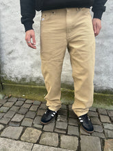 Lade das Bild in den Galerie-Viewer, KARL KANI OG WASHED BAGGY WORKWEAR PANTS SAND SAND Bild 1