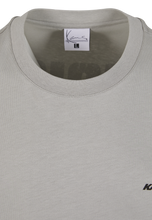 Lade das Bild in den Galerie-Viewer, KARL KANI WOVEN SIGNATURE RESIST LOVE TEE LIGHT GREY Bild 3