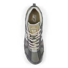 Lade das Bild in den Galerie-Viewer, NEW BALANCE 878