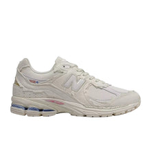 Lade das Bild in den Galerie-Viewer, NEW BALANCE 2002R PROTECTION PACK WHITE Bild 1
