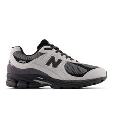 Lade das Bild in den Galerie-Viewer, NEW BALANCE 2002R BLACK Bild 1