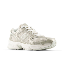Lade das Bild in den Galerie-Viewer, NEW BALANCE 530 GOLD METALLIC Bild 2