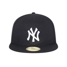Lade das Bild in den Galerie-Viewer, NEW ERA 59FIFTY AUTHENTIC FITTED CAP NEW YORK YANKEES - Bild 2