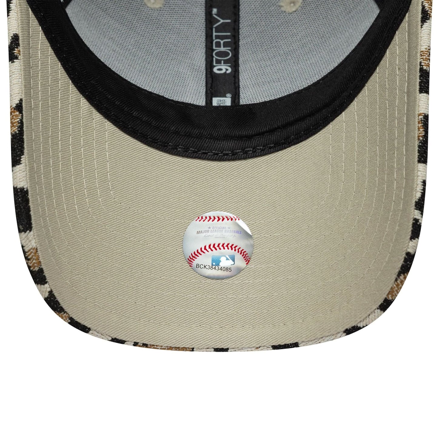 NEW ERA 9FORTY WOMEN MLB LEOPARD MIDI LOGO CAP NEW YORK YANKEES LIGHT BEIGE Bild 5