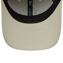 Lade das Bild in den Galerie-Viewer, NEW ERA RECYCLED 9FORTY NEW YORK YANKEES CAP LIGHT BEIGE Bild 5