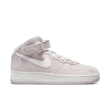 Load image into Gallery viewer, NIKE AIR FORCE 1 MID 07 QS
