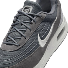 Lade das Bild in den Galerie-Viewer, NIKE AIR MAX VERSE SMOKE GREY/PHOTON DUST-IRON GR SMOKE GREY/PHOTON DUST-IRON GR Bild 3