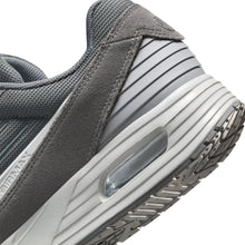 Lade das Bild in den Galerie-Viewer, NIKE AIR MAX VERSE SMOKE GREY/PHOTON DUST-IRON GR SMOKE GREY/PHOTON DUST-IRON GR Bild 4