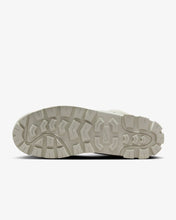 Lade das Bild in den Galerie-Viewer, NIKE CITY CLASSIC PREMIUM BOOT PREMIUM LT OREWOOD BRN/NEUTRAL OLIVE-L Bild 8