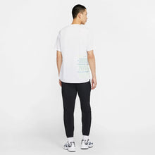 Lade das Bild in den Galerie-Viewer, NIKE INITIATOR WHITE/OBSIDIAN-MTLC COOL GREY WHITE/OBSIDIAN-MTLC COOL GREY Bild 4