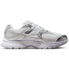 Lade das Bild in den Galerie-Viewer, NIKE W V5 RNR WHITE/METALLIC SILVER-MTLC PLA WHITE/METALLIC SILVER-MTLC PLA Bild 7