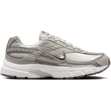 Lade das Bild in den Galerie-Viewer, NIKE WMNS INITIATOR PHANTOM/MINK BROWN-LIGHT BONE- Bild 1